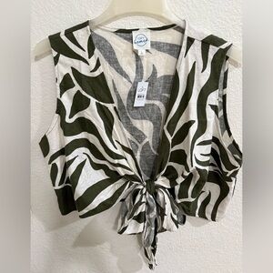 LOFT Olive and White Patterned Crop Top Large